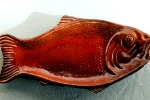 Fiskfat mellanstorlek i orange/svart stengods